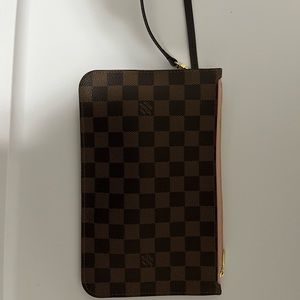 Louis Vuitton neverfull wristlet (comes inside)